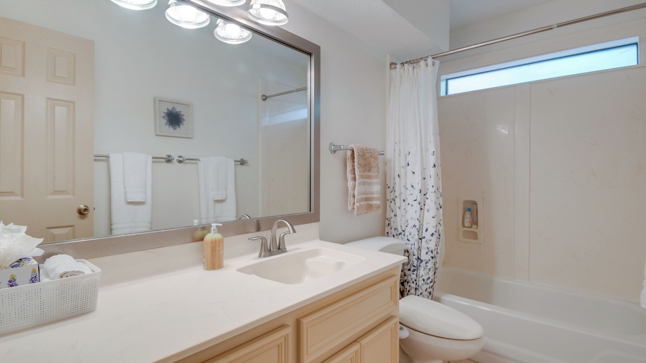 Photo of Bathroom in Cape Royale