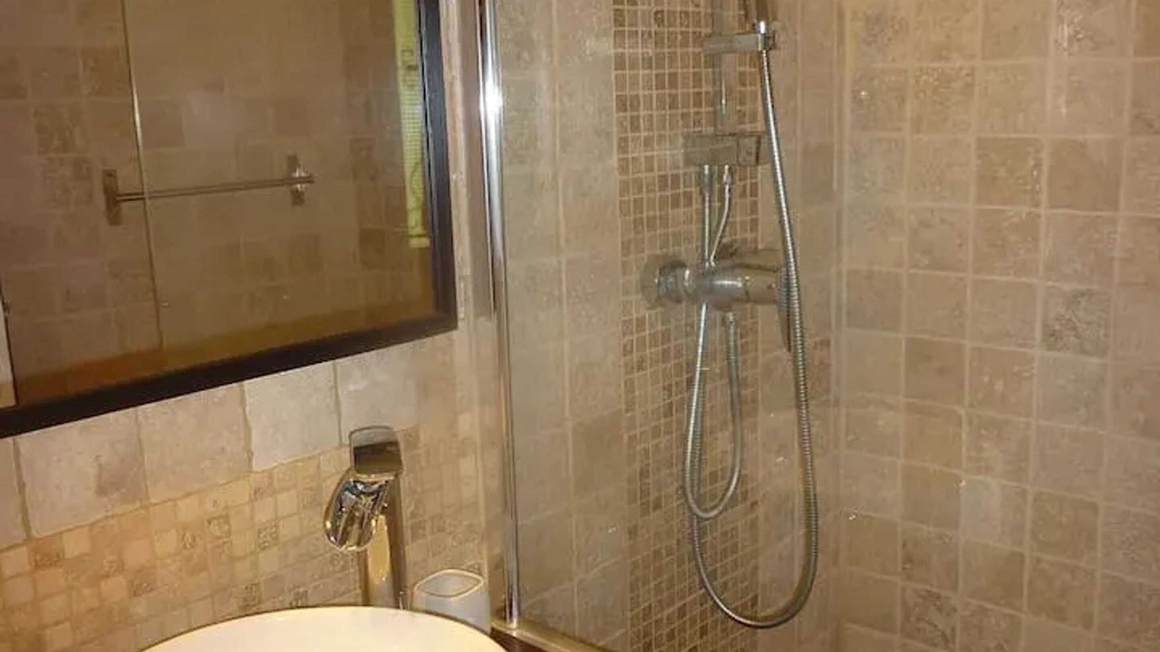 Photo of Bathroom in Les Junies
