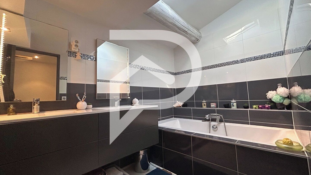 Photo of Bathroom in Aigues-Mortes