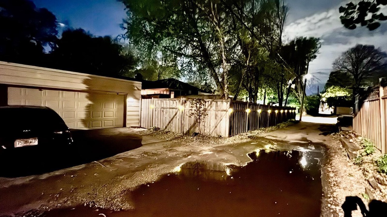 Photo of Outdoor in Linden Hills