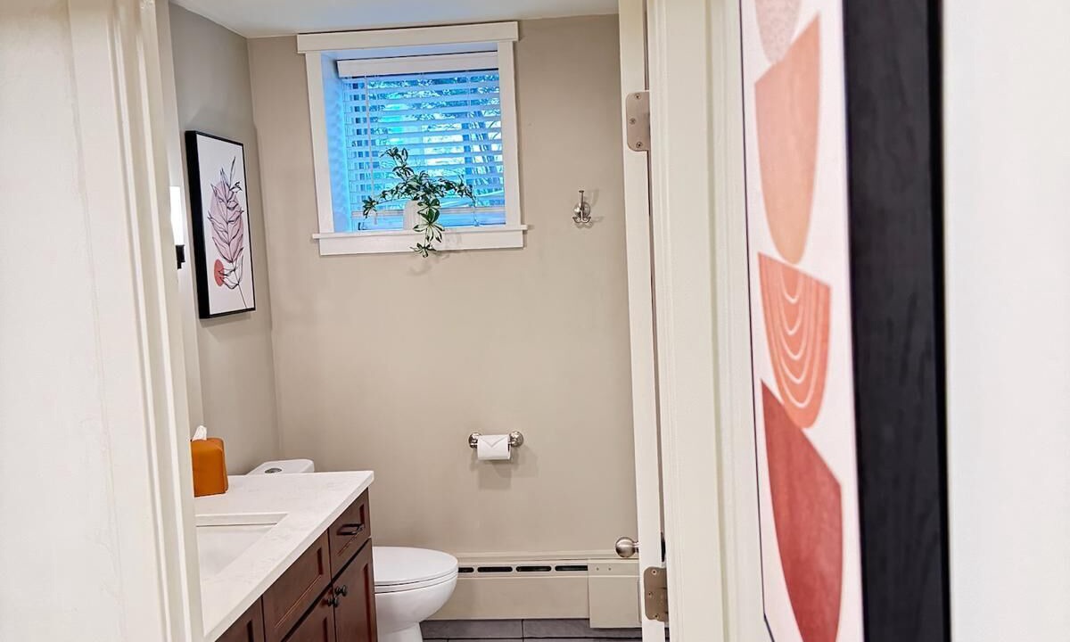 Photo of Bathroom in Linden Hills