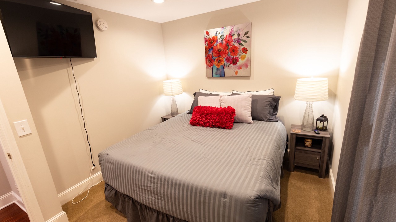 Photo of Bedroom in Rock Harbor