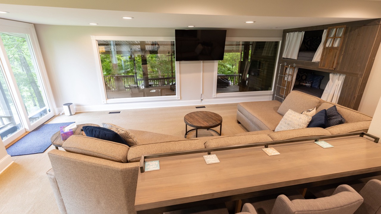 Photo of Livingroom in Rock Harbor