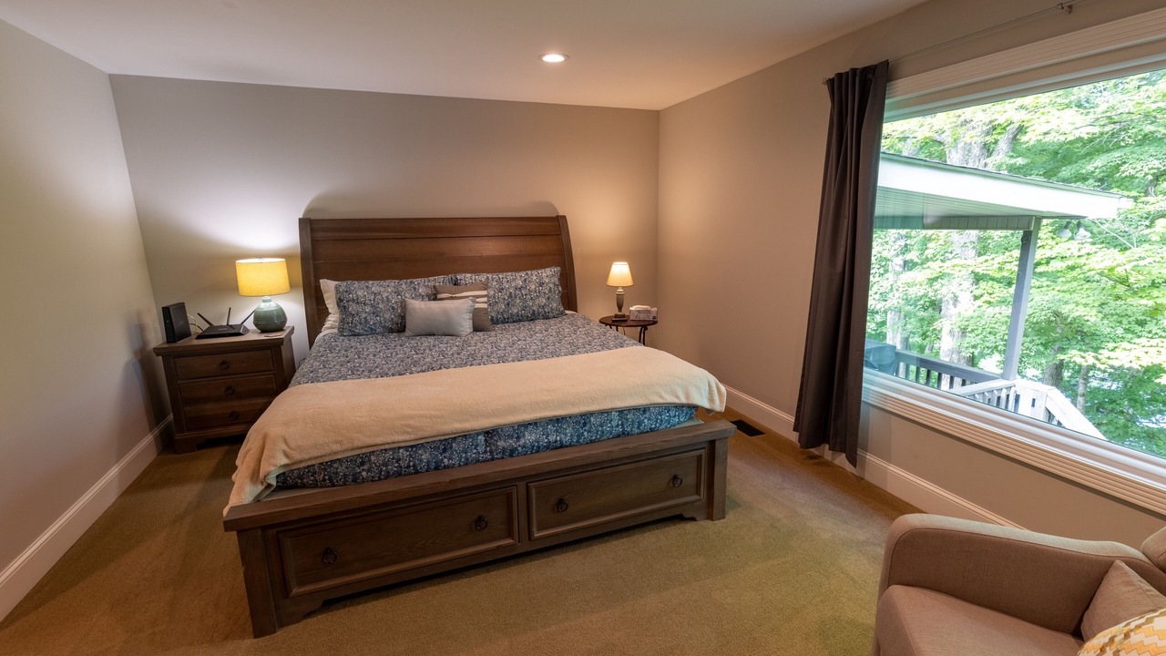Photo of Bedroom in Rock Harbor