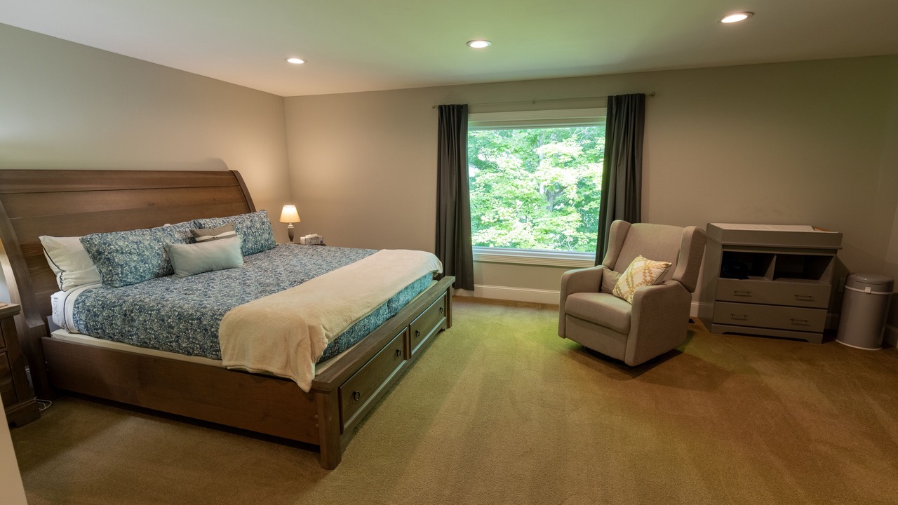 Photo of Bedroom in Rock Harbor
