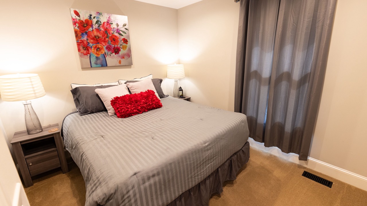 Photo of Bedroom in Rock Harbor