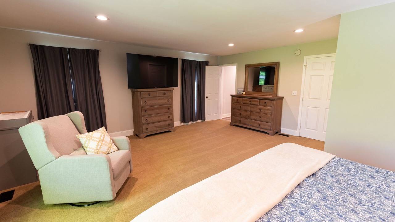Photo of Bedroom in Rock Harbor