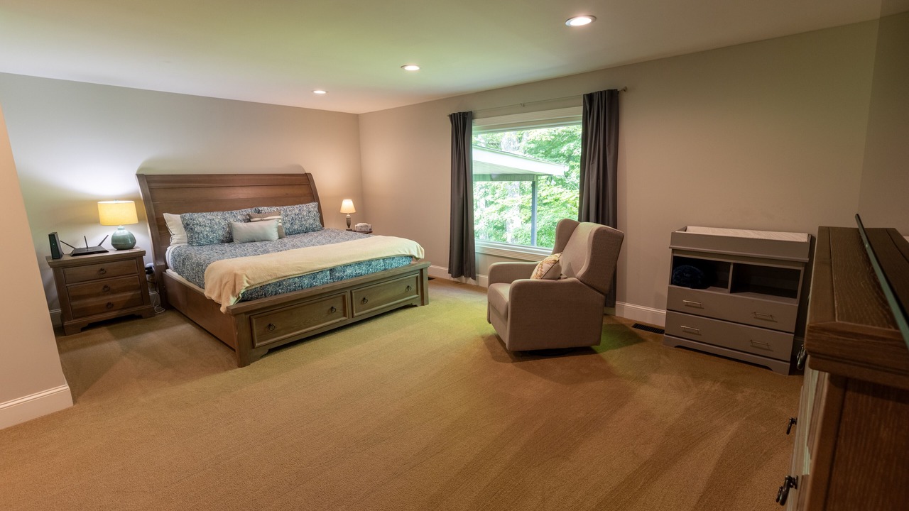 Photo of Bedroom in Rock Harbor