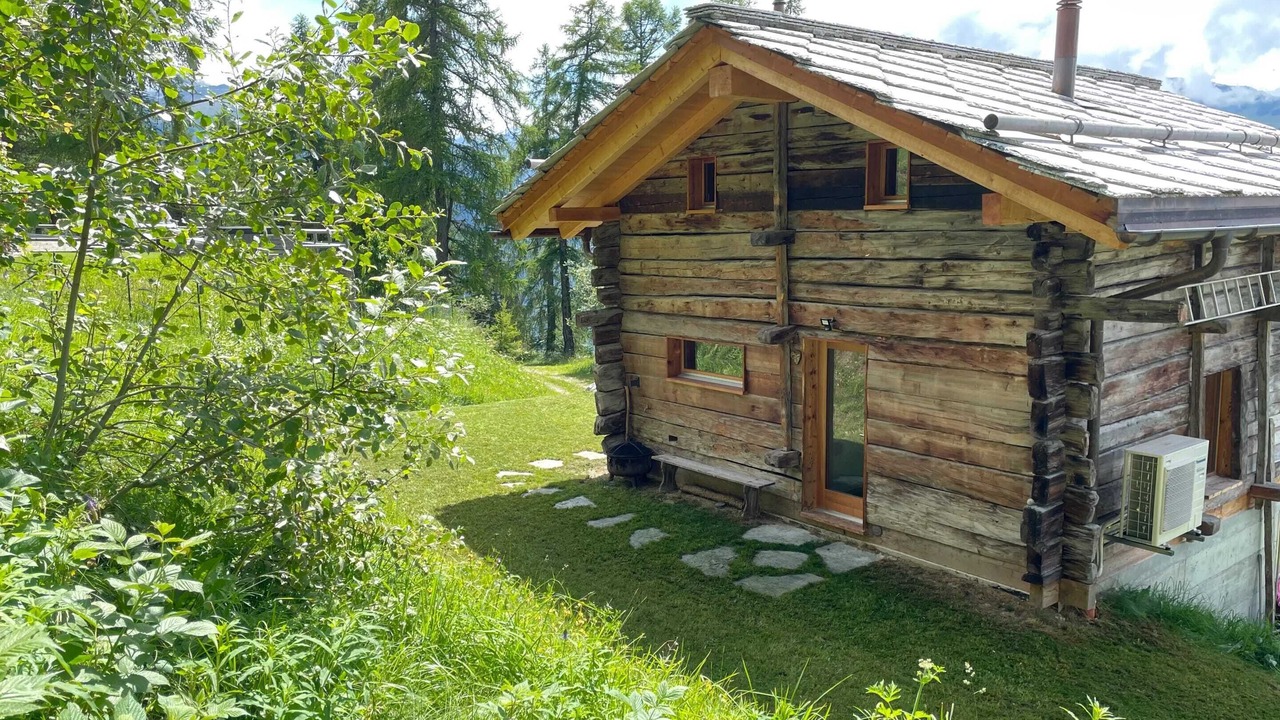 Photo of Outdoor in Mase