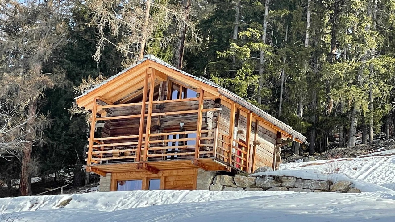 Photo of Outdoor in Mase