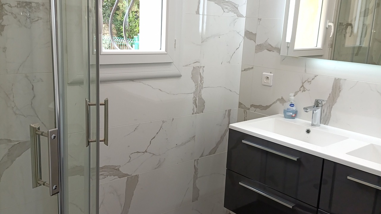 Photo of Bathroom in Saint-Jacques