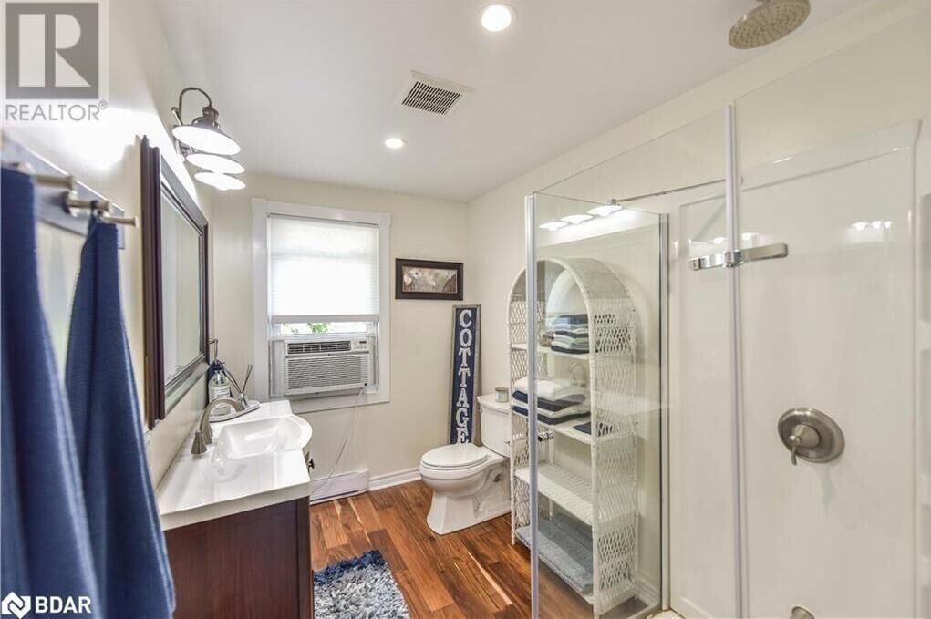 Photo of Bathroom in Big Chute