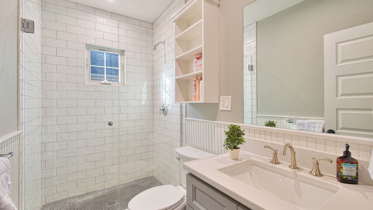 Photo of Bathroom in Lower East Mills - Cedar Grove