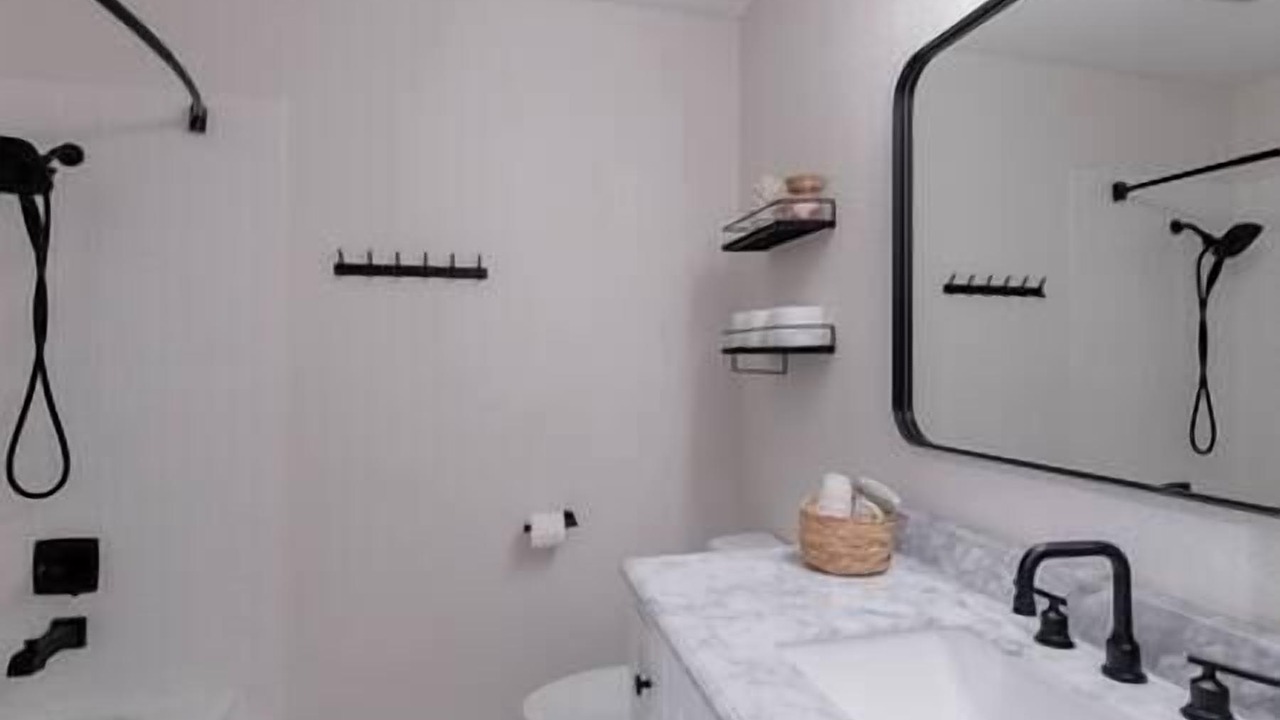 Photo of Bathroom in Smithville