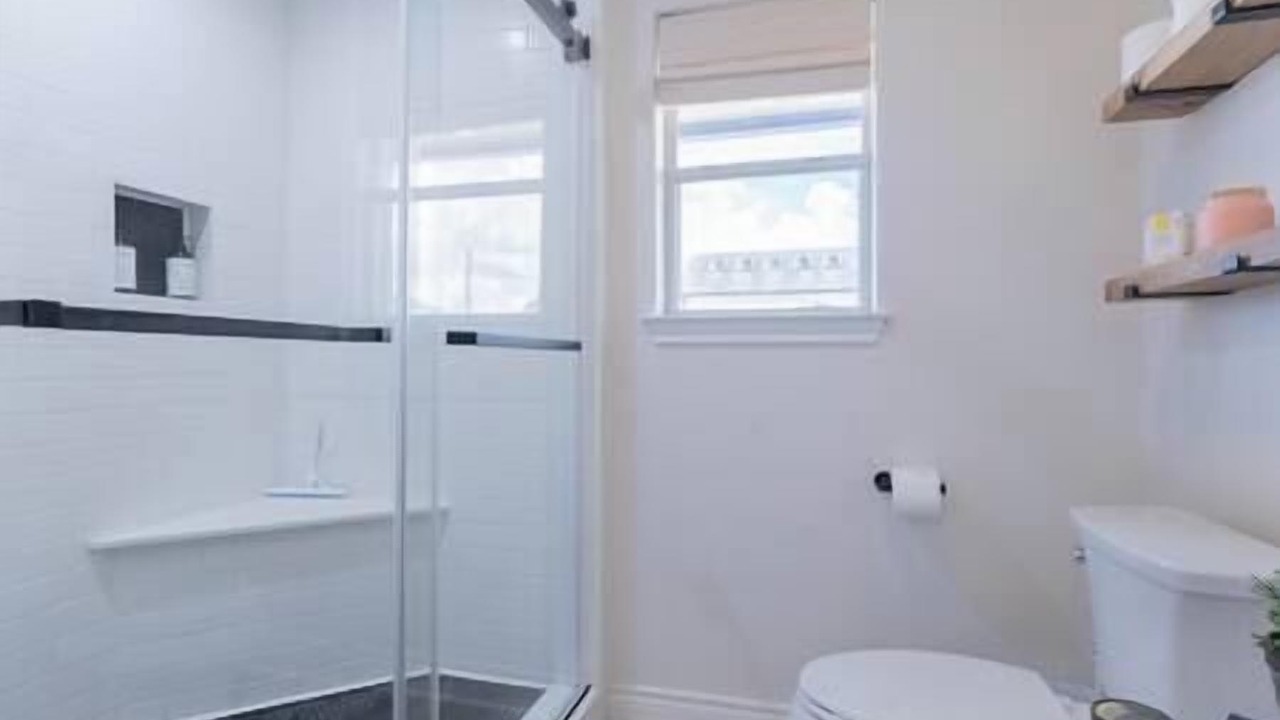 Photo of Bathroom in Smithville