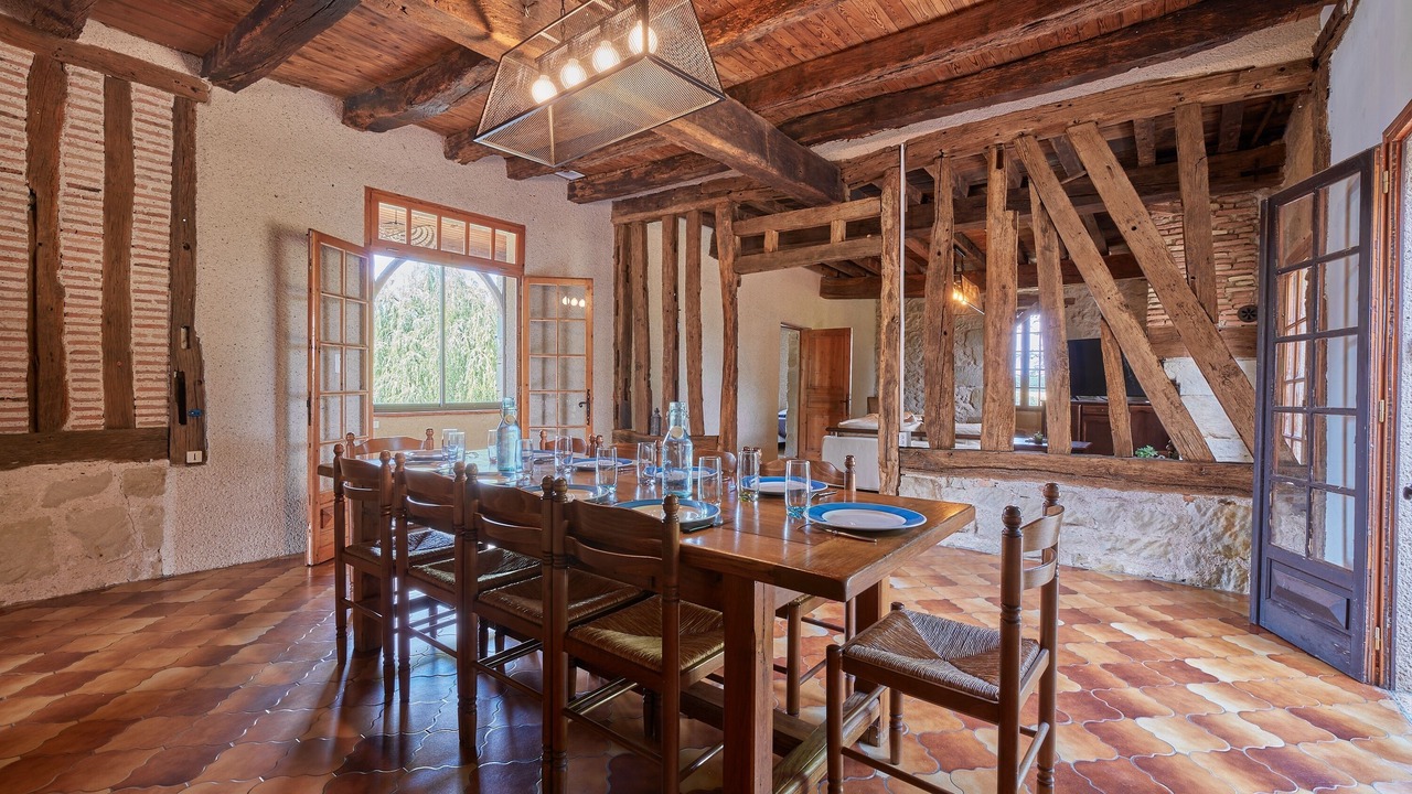 Photo of Others in Tombeboeuf