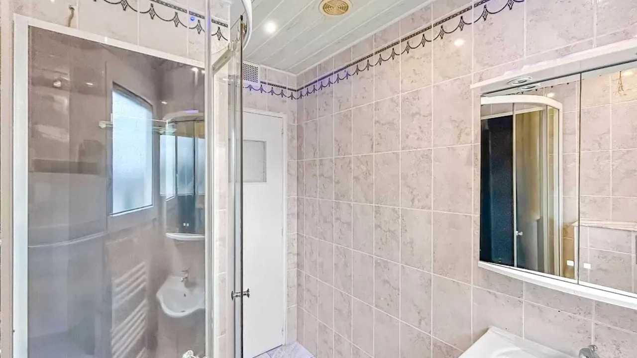 Photo of Bathroom in Saint-Herblain