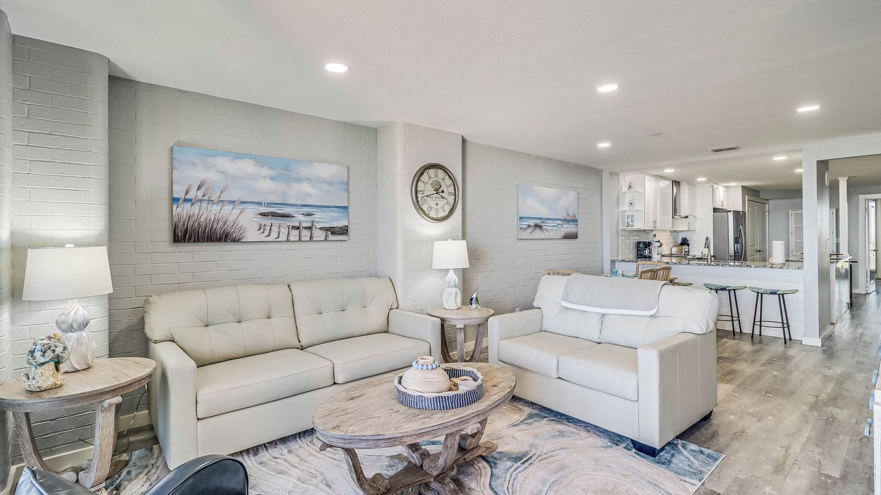 Photo of Livingroom in Safe Harbor