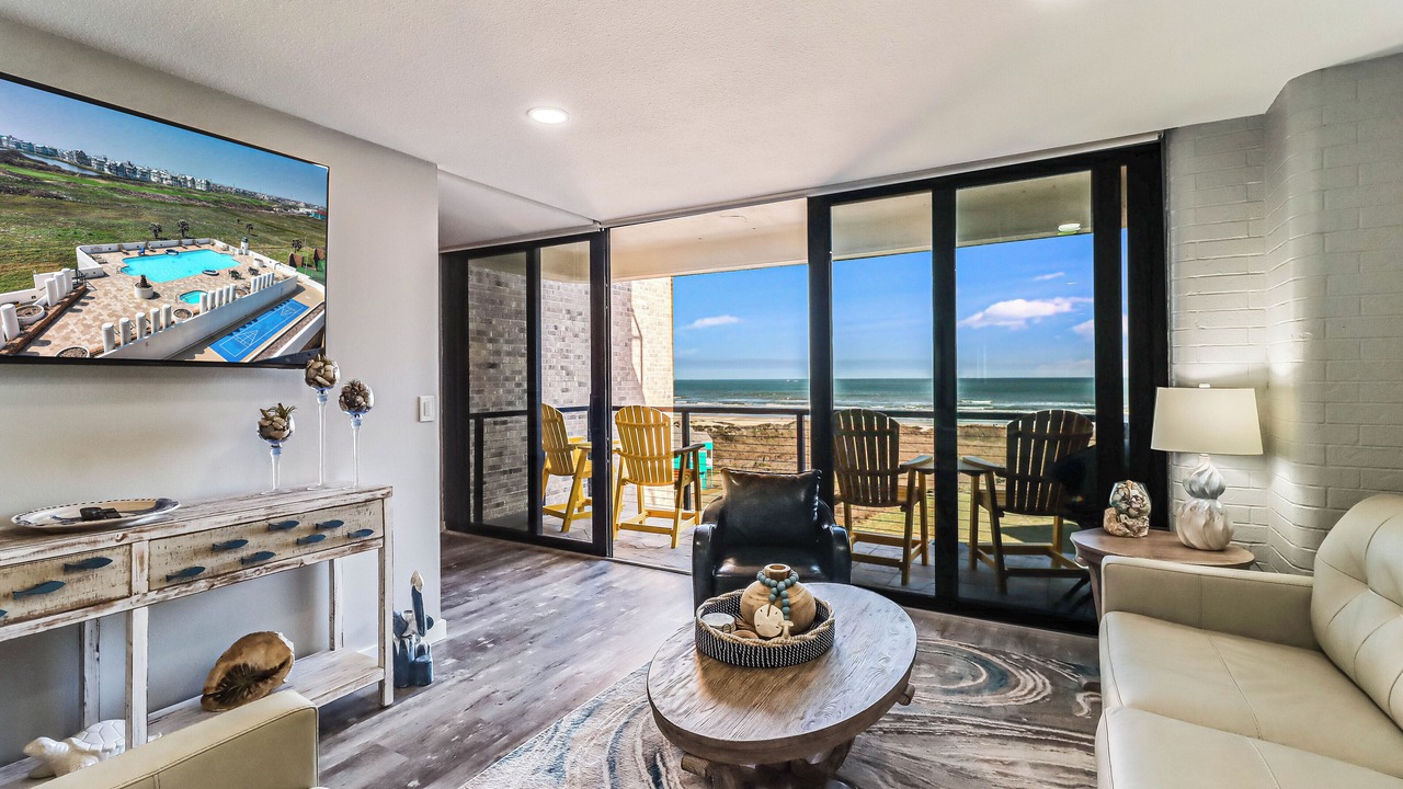 Photo of Livingroom in Safe Harbor