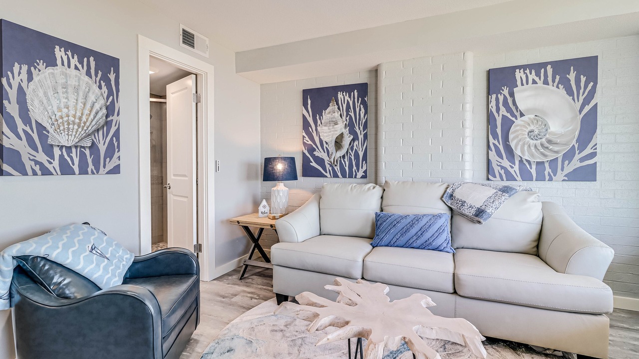 Photo of Livingroom in Safe Harbor