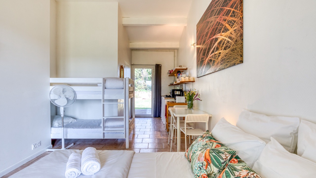 Photo of Bedroom in Saintes-Maries-de-la-Mer