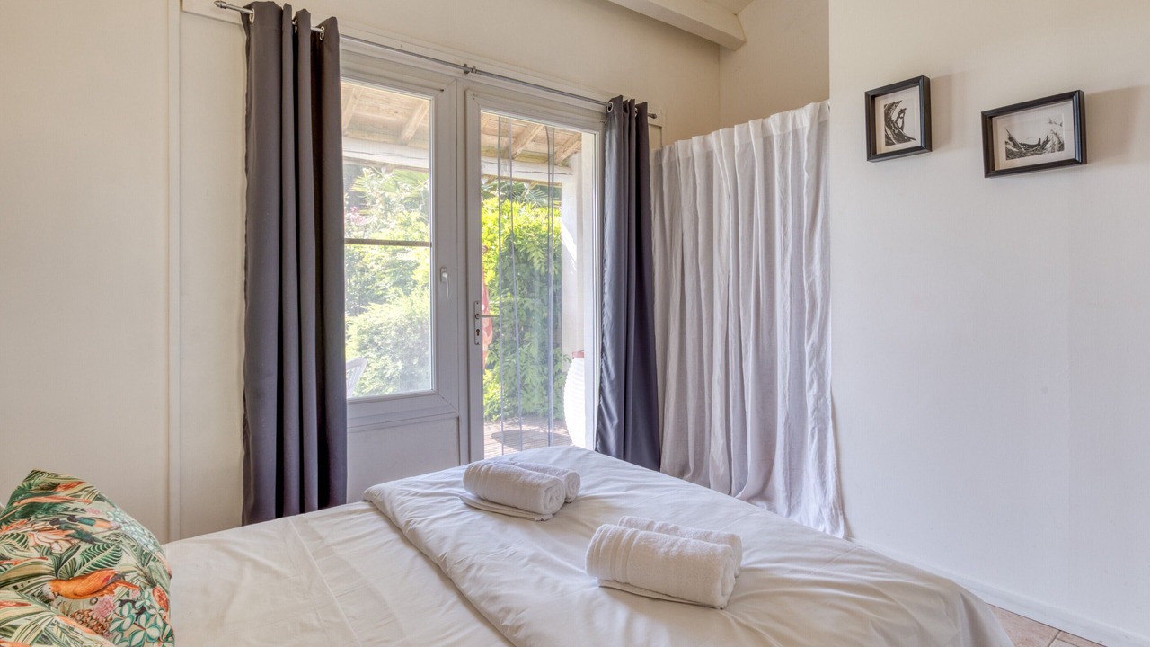 Photo of Bedroom in Saintes-Maries-de-la-Mer