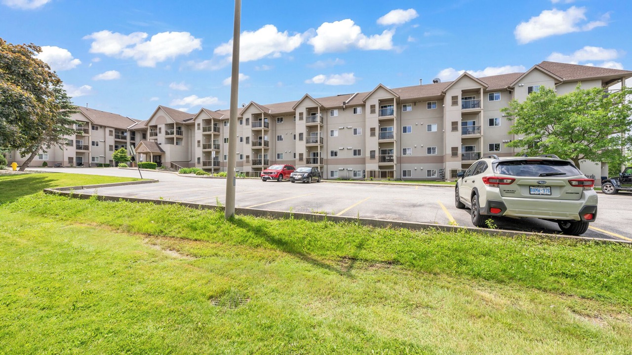 Photo of Outdoor in Sandwich Towne