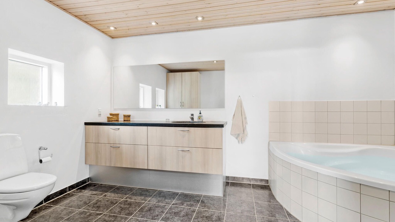Photo of Bathroom in Vesløs
