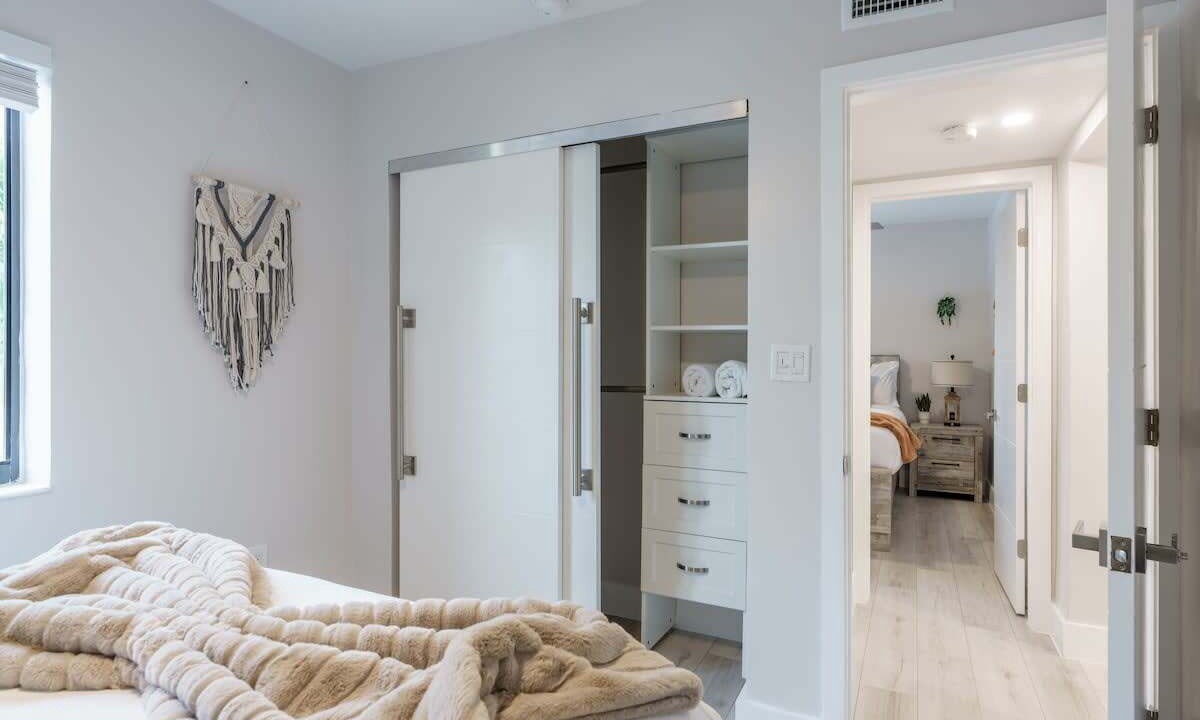 Photo of Bedroom in Coral Way