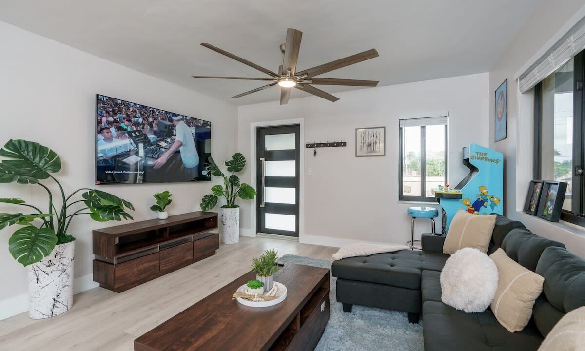 Photo of Bedroom in Coral Way