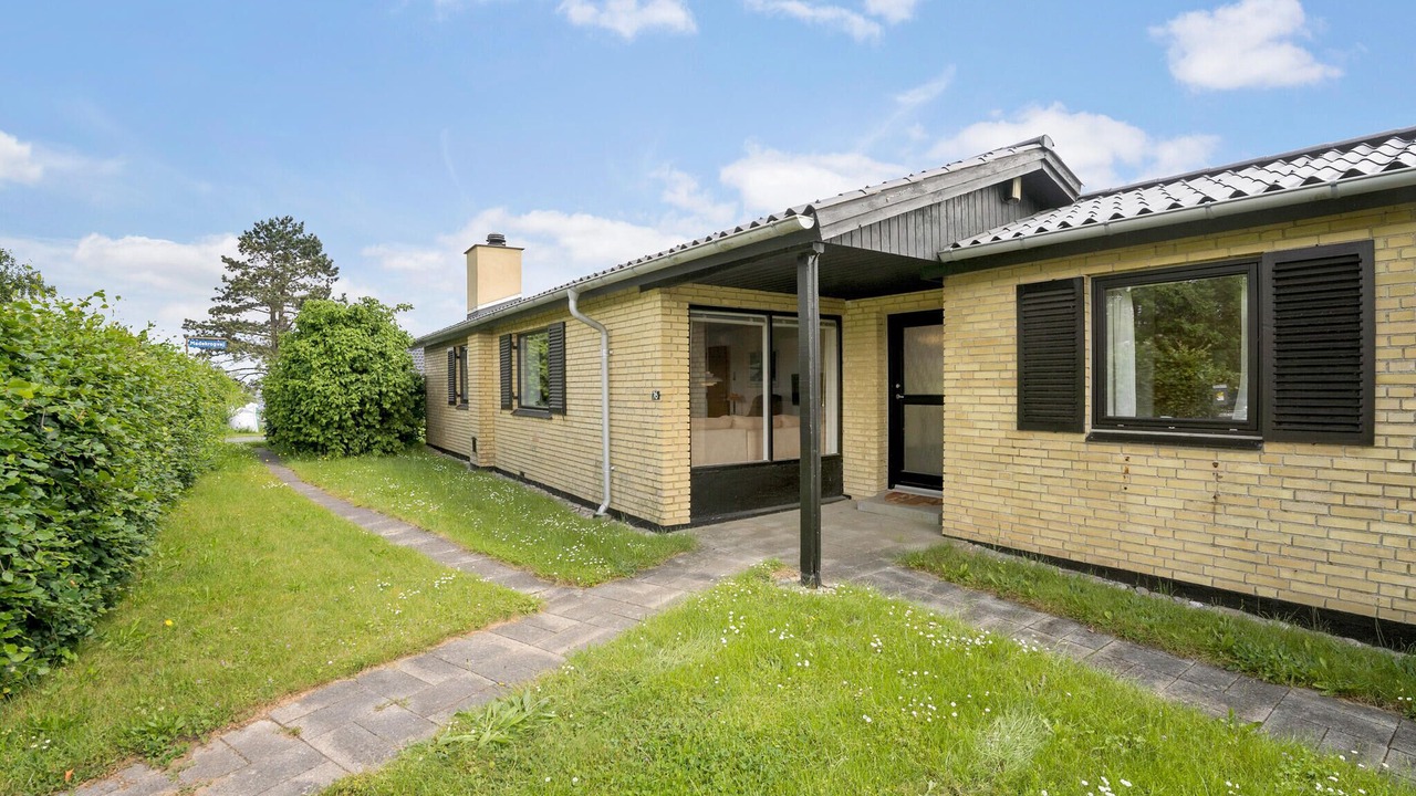 Photo of Others in Mesinge