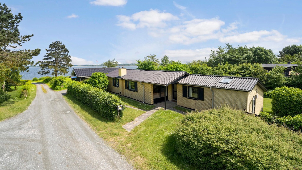 Photo of Others in Mesinge