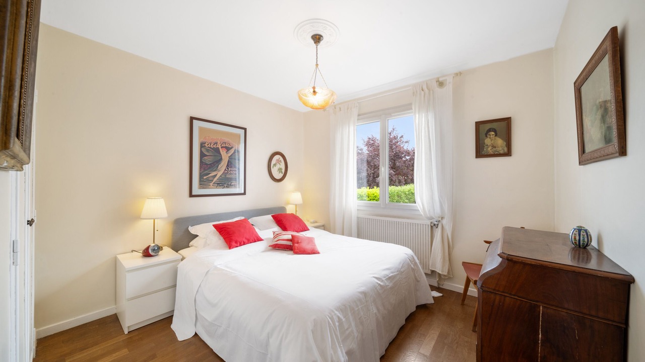 Photo of Bedroom in Chorey-les-Beaune