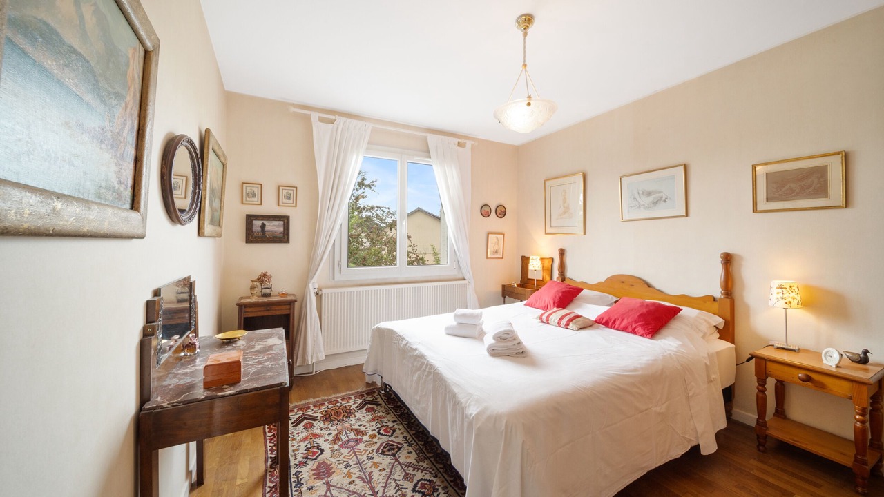 Photo of Bedroom in Chorey-les-Beaune