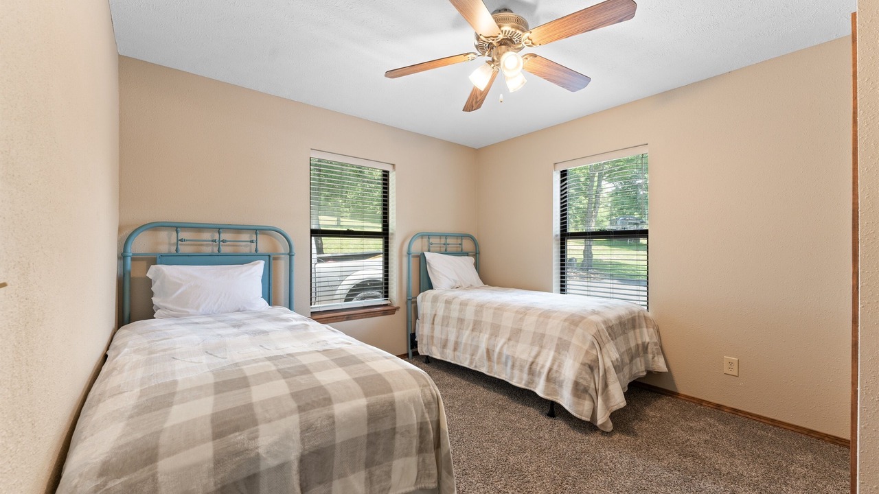Photo of Bedroom in Kimberling City