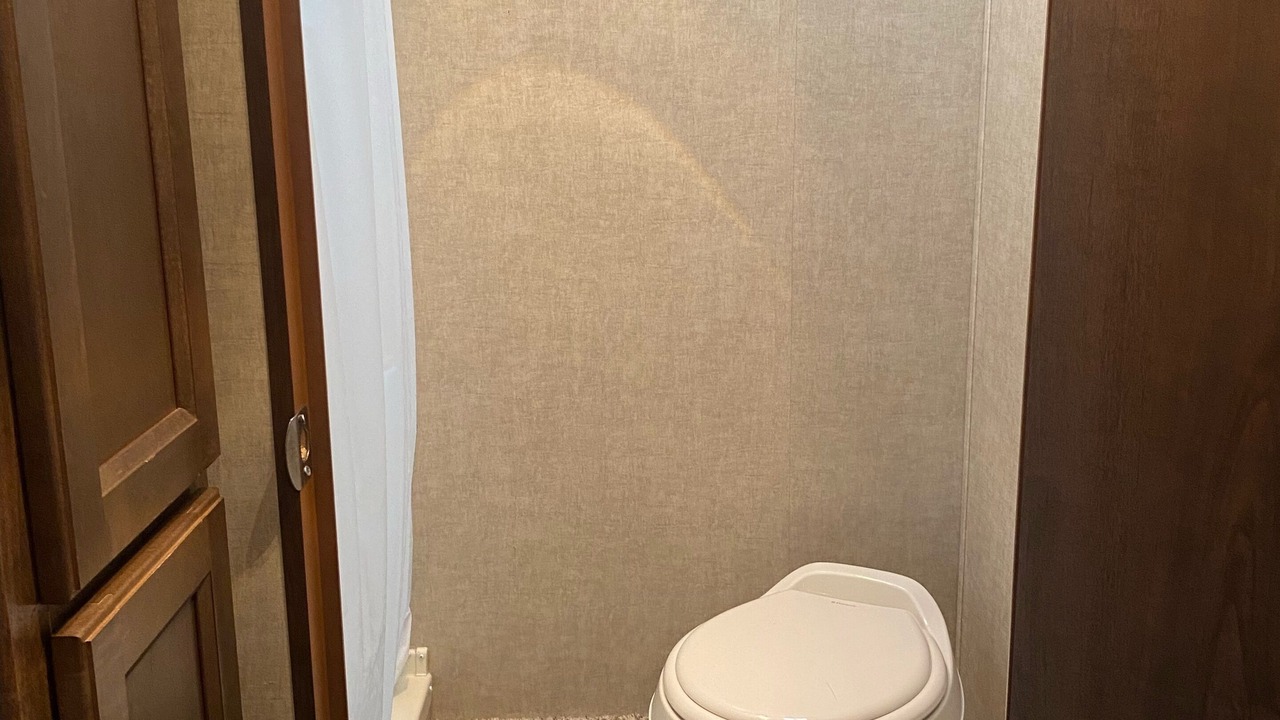 Photo of Bathroom in Booneville