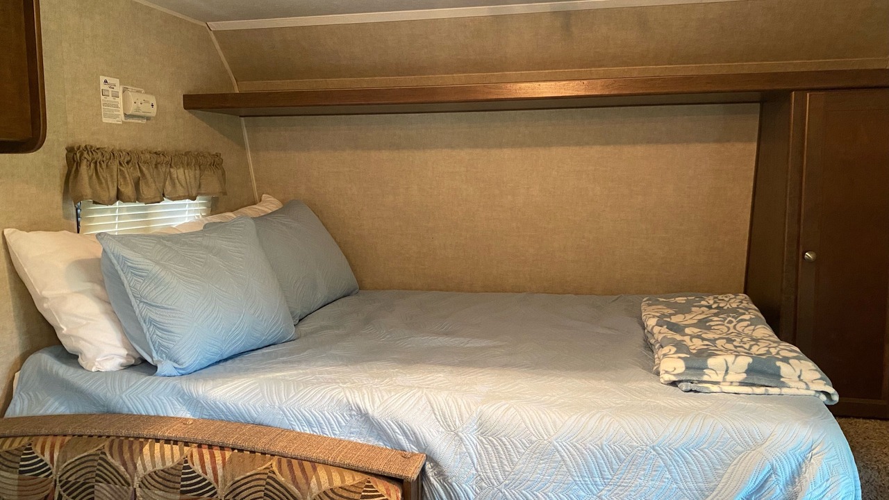 Photo of Bedroom in Booneville