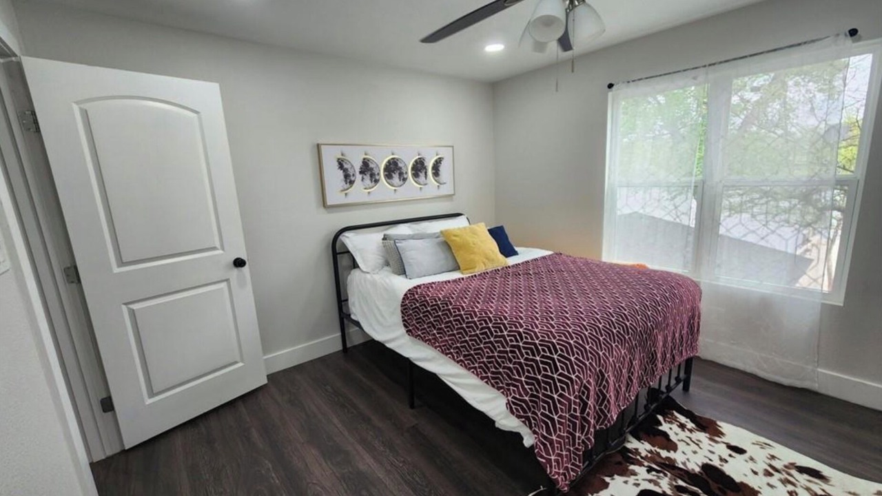 Photo of Bedroom in Hearne