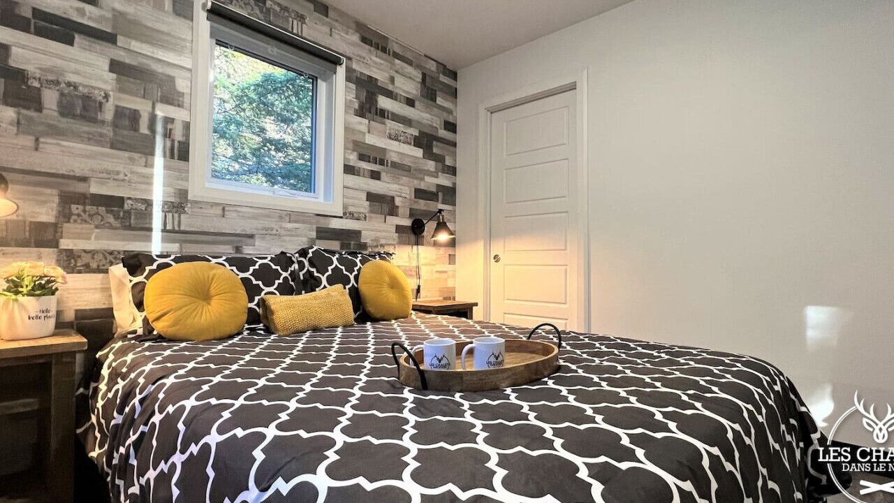 Photo of Bedroom in Sainte-Lucie-des-Laurentides