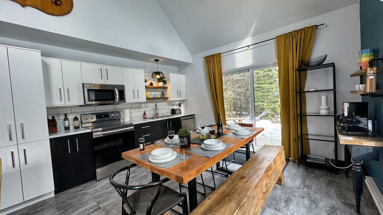 Photo of Kitchen in Sainte-Lucie-des-Laurentides