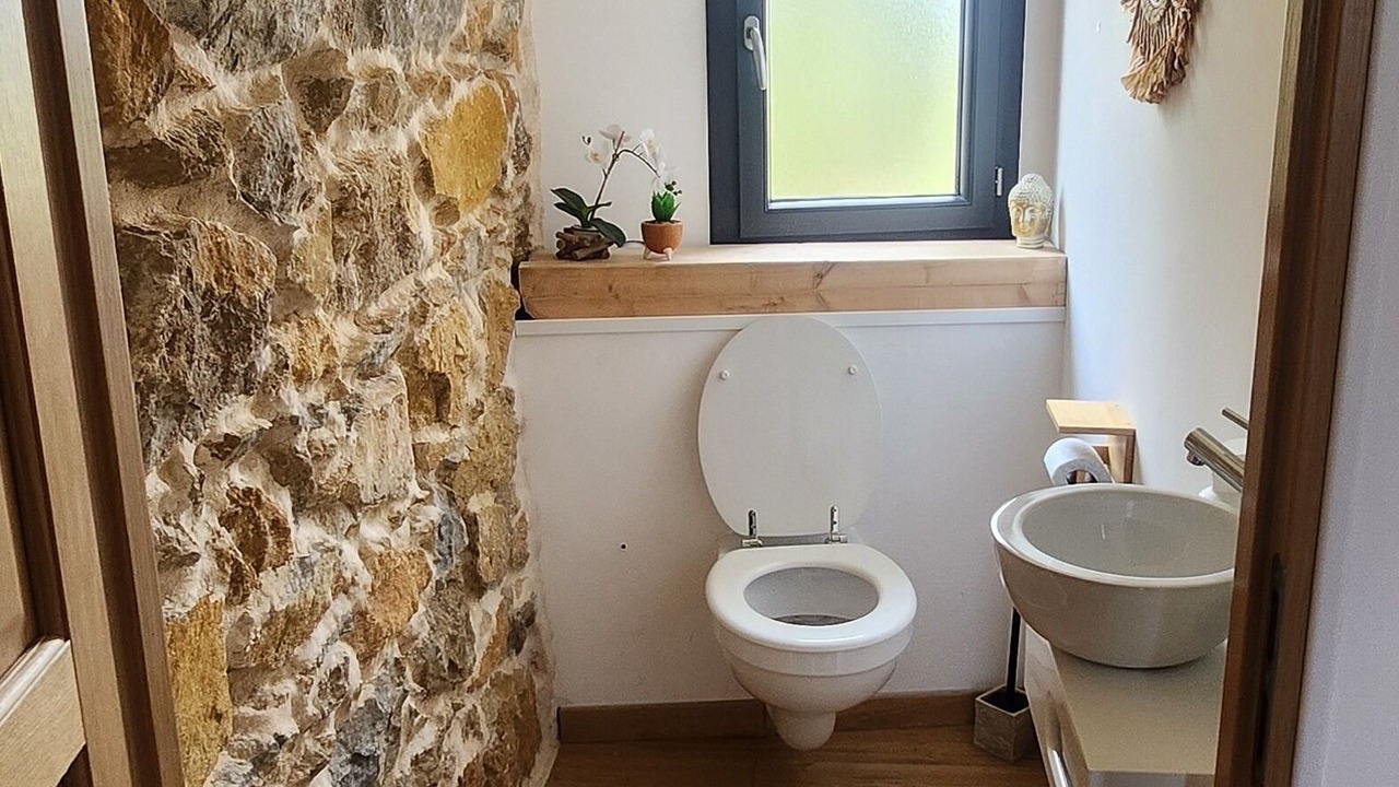 Photo of Bathroom in Tournissan