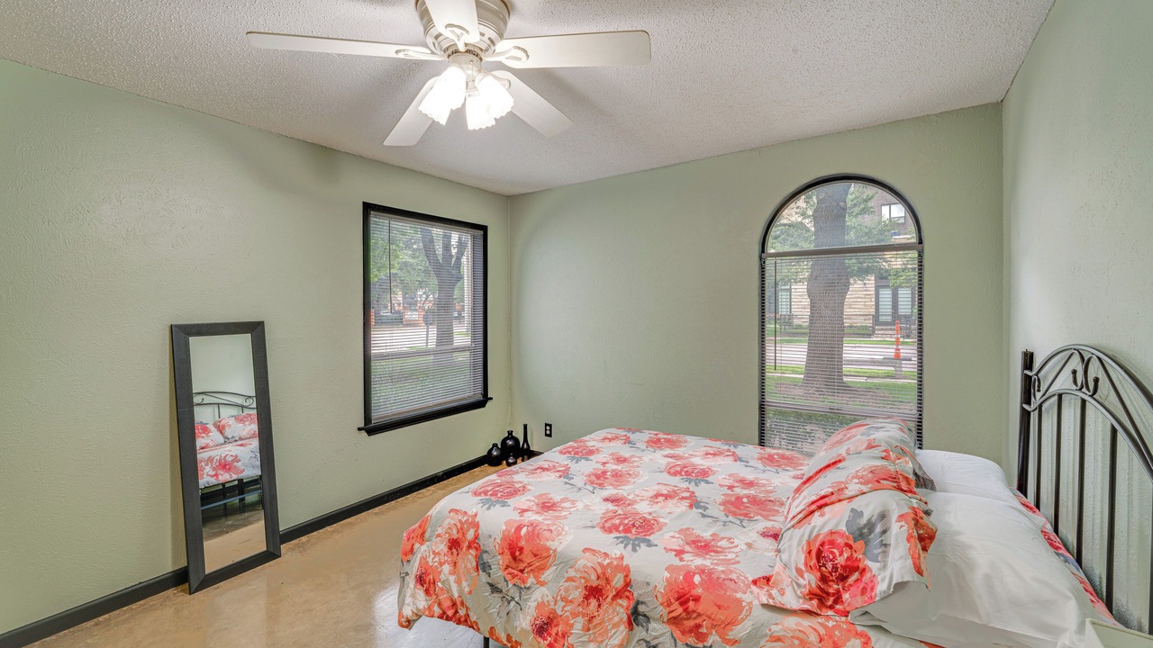 Photo of Bedroom in Knox - Henderson