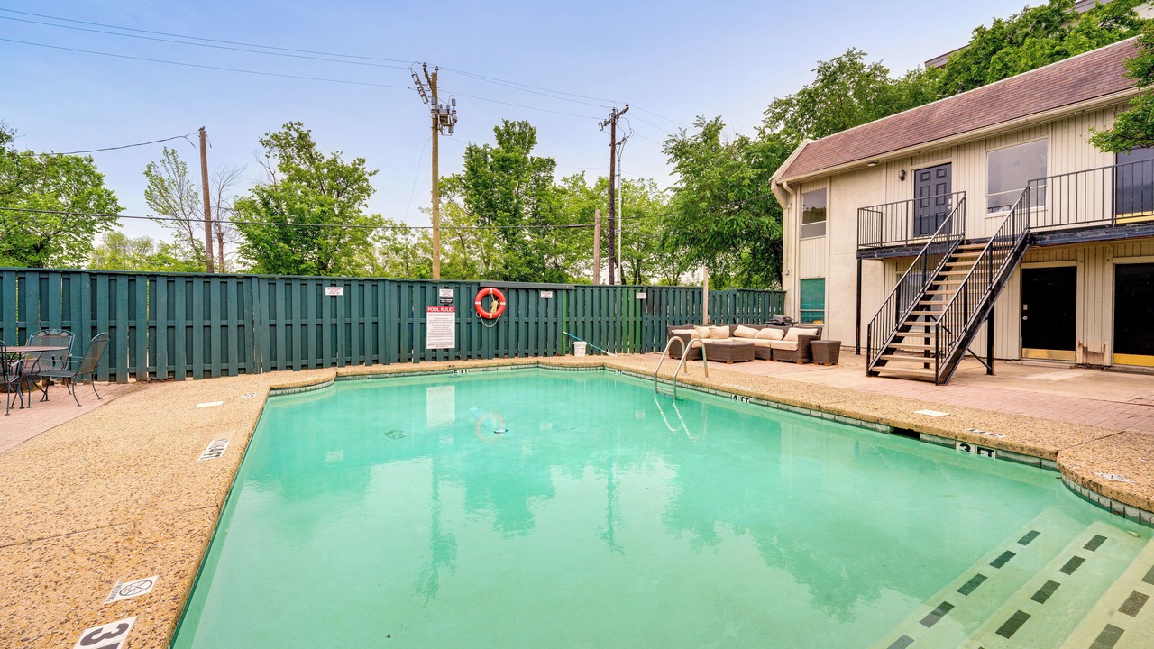 Photo of Outdoor in Knox - Henderson