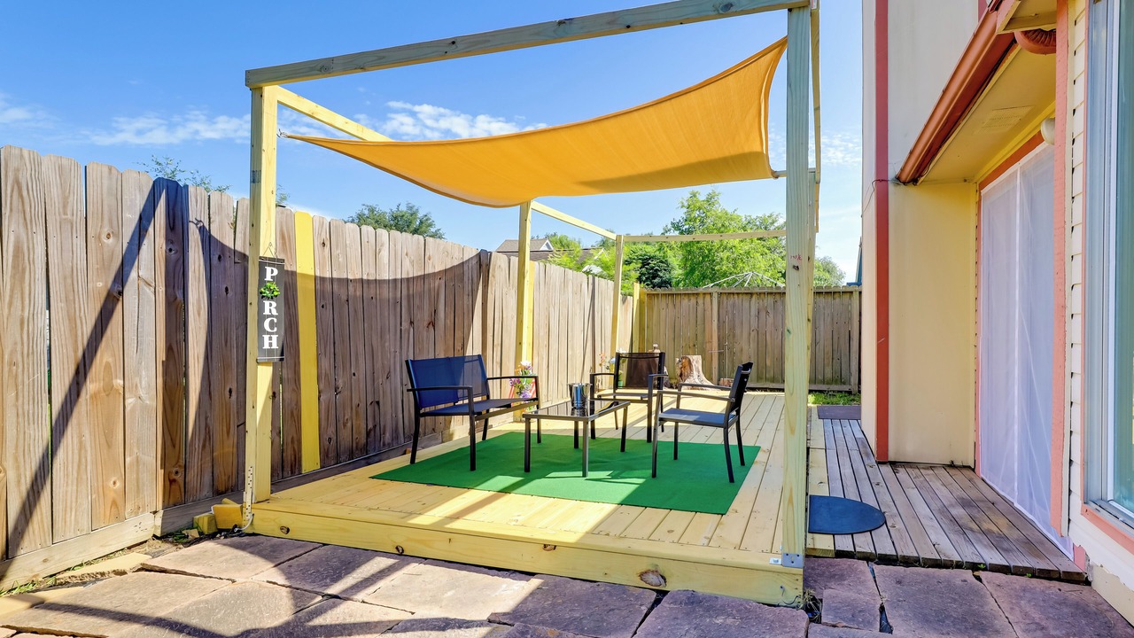 Photo of Patio Balcony in Stafford