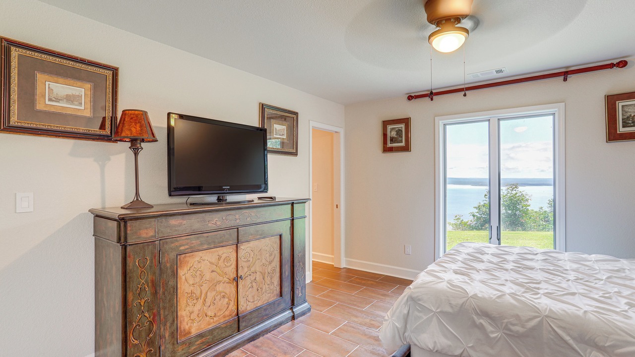 Photo of Bedroom in Quitman