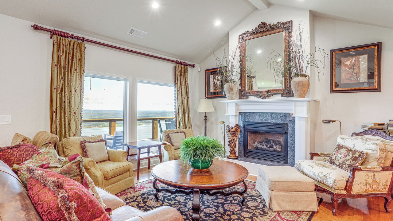 Photo of Livingroom in Quitman
