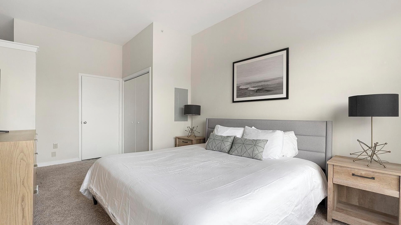 Photo of Bedroom in New Pathways