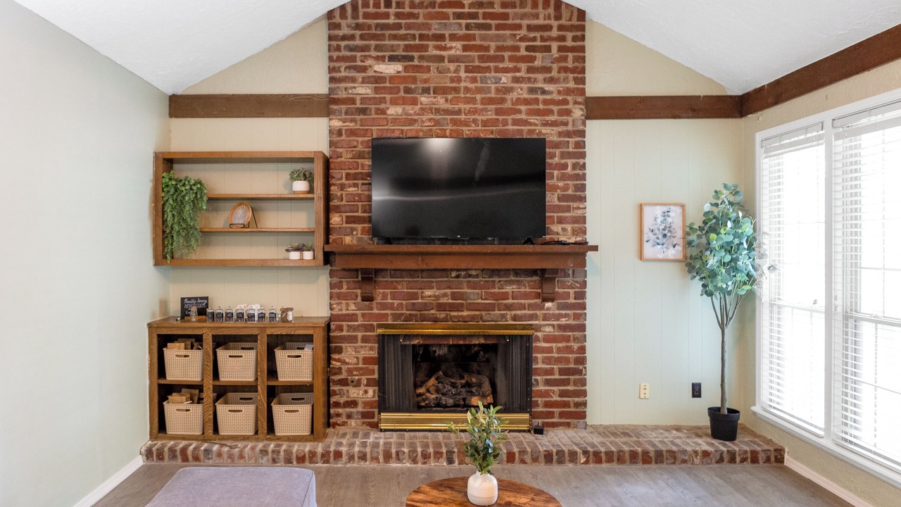 Photo of Livingroom in South Tulsa