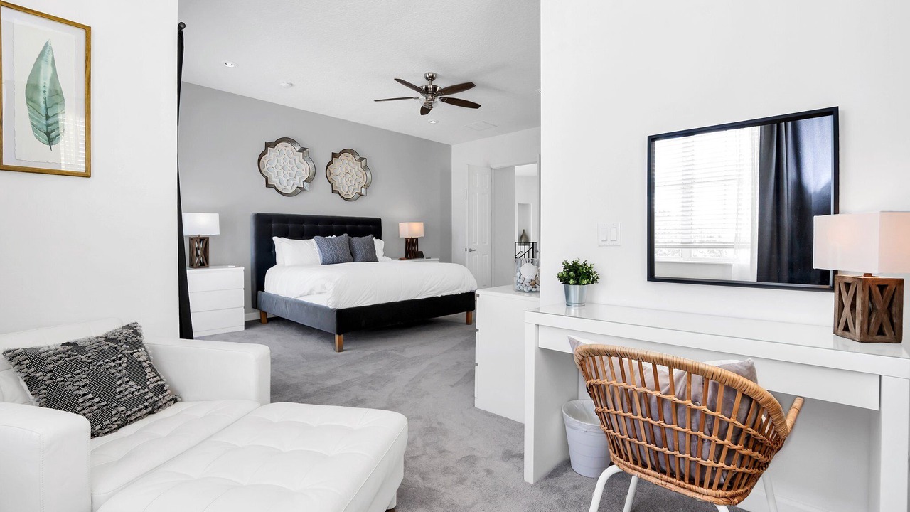 Photo of Bedroom in Bay Lake