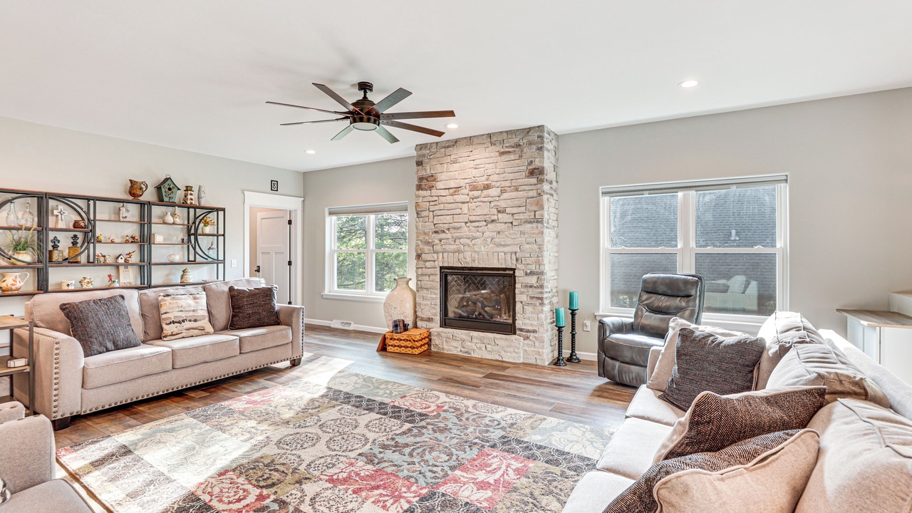 Photo of Livingroom in Lake Delton